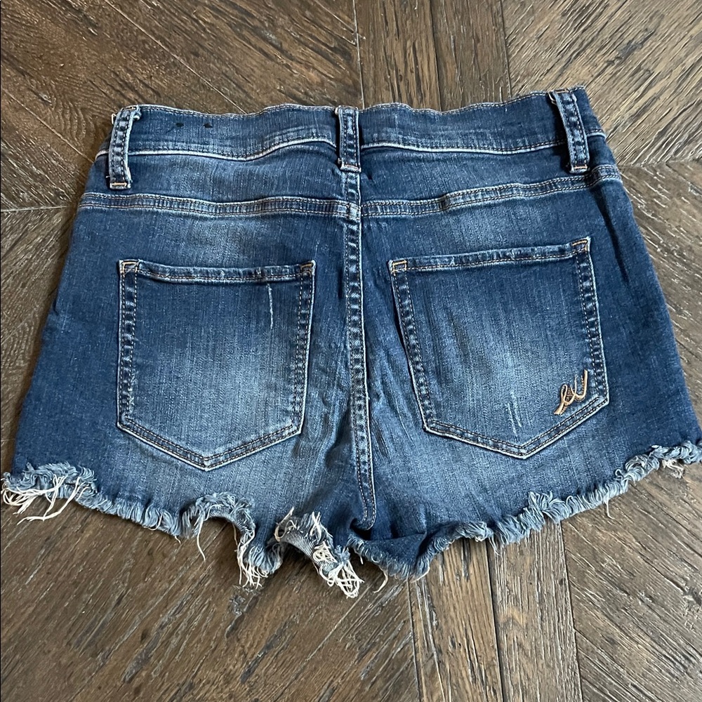 Express Distressed Jean Shorts Size 6 - Picture 4 of 4